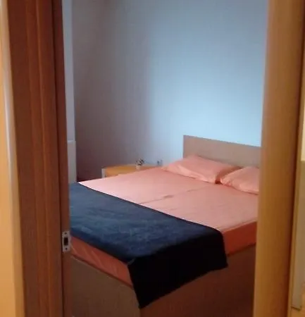 City View Apartment *