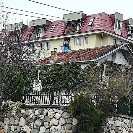 City View Apartment *